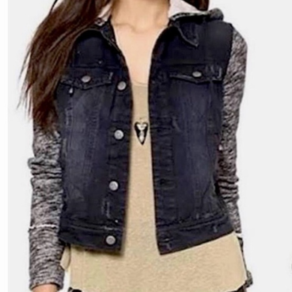 FREE PEOPLE Distressed Black denim jacket knit sleeves and removable hood Sz S